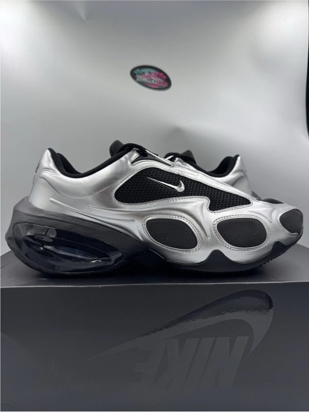 Nike Air Max Muse Black Metallic Silver BRAND NEW Size 11 Women